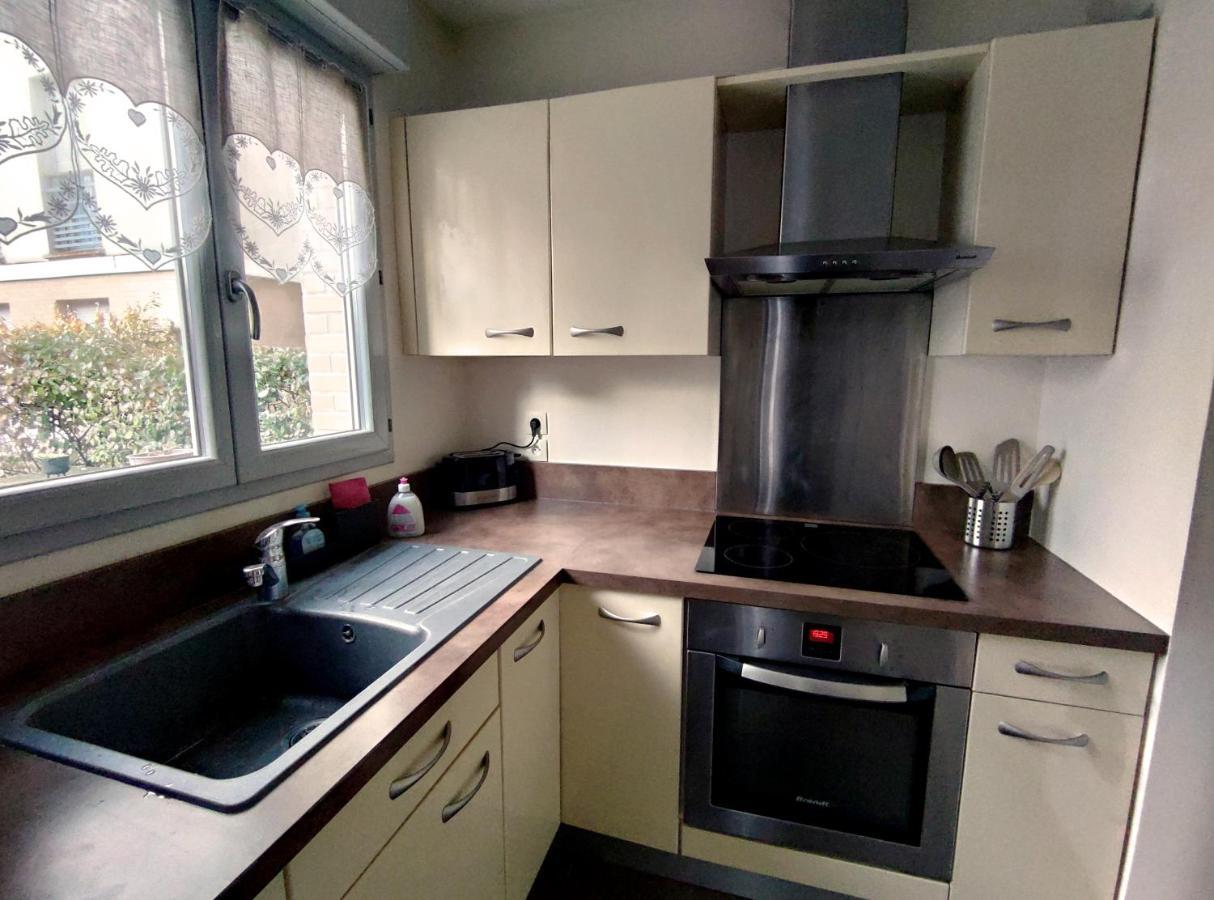Appartement Avec Jardin Et Terrasse Pres De Paris Mantes-la-Jolie Eksteriør bilde