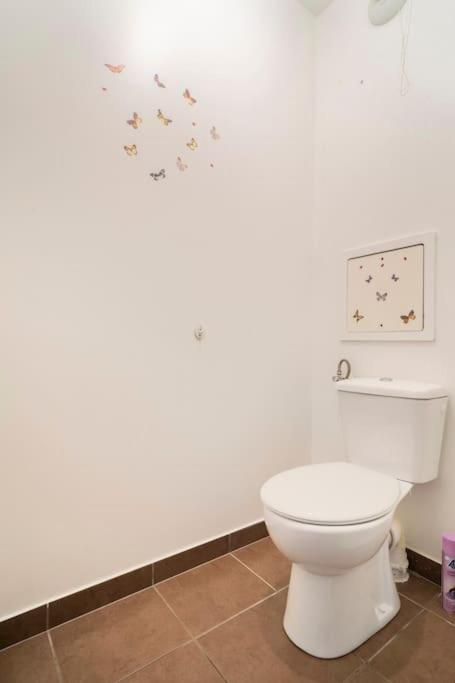 Appartement Avec Jardin Et Terrasse Pres De Paris Mantes-la-Jolie Eksteriør bilde